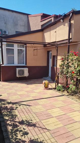 Casă cu 3 camere cu Teren 180 Mp în Rahova