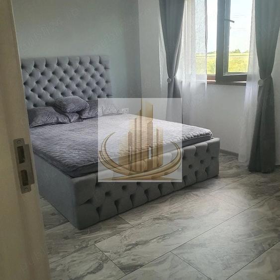 Casă individuală cu 5 camere cu Canalizare în Plopi