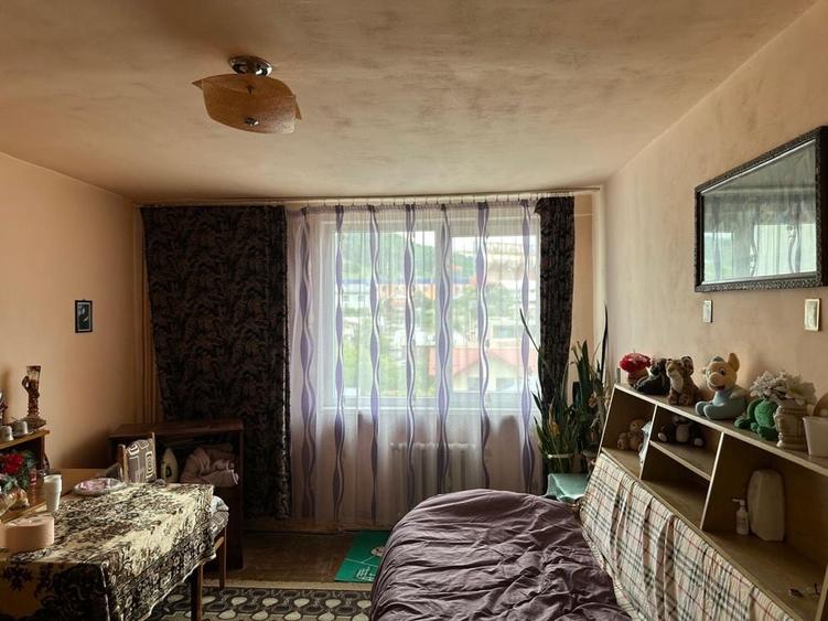 Apartament cu 2 camere decomandat în Precista
