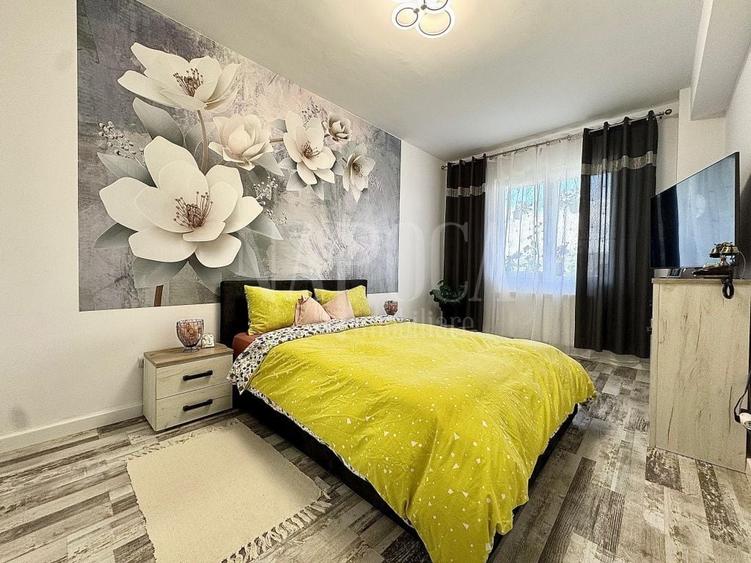 Apartament cu 3 camere semidecomandat în Florești
