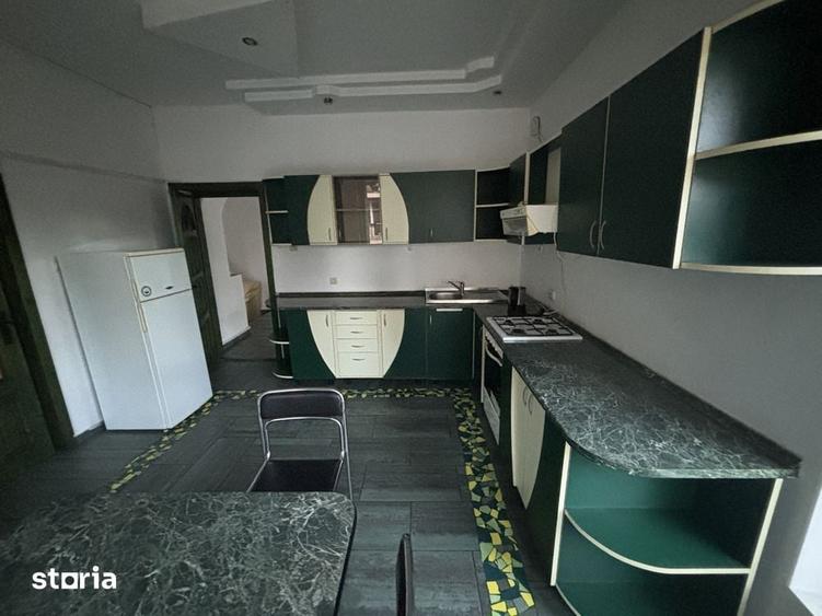 Casă cu 5 camere cu Teren 639 Mp în Zorilor