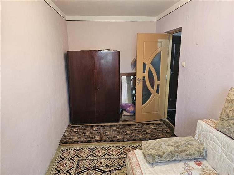 Garsonieră decomandată în Calea Caransebeșului