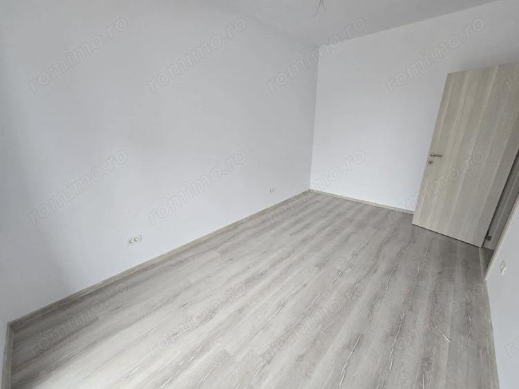 Apartament cu 2 camere decomandat în Girocului