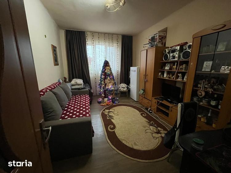 Apartament cu 2 camere, mobilat în Central