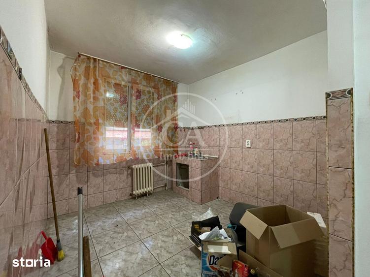 Apartament cu 3 camere decomandat în Nufărul