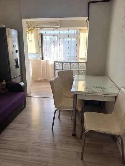 Apartament cu 2 camere decomandat în Sud