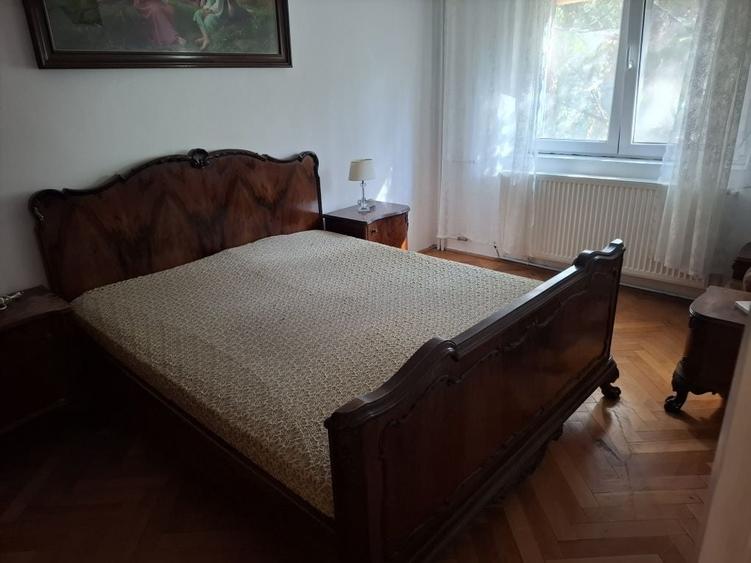 Apartament cu 3 camere în Boul Roșu
