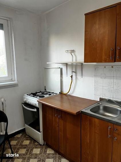 Inchiriez apartament 2 camere decomadat, zona aproape de centru/gara