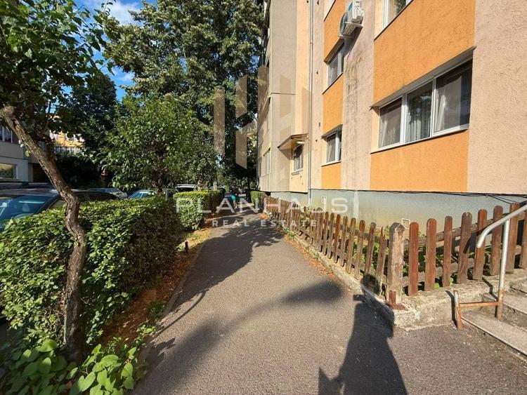 Apartament cu 3 camere decomandat în Traian