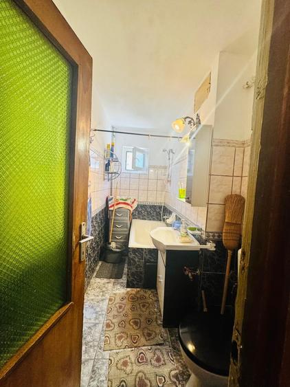 Apartament cu 3 camere semidecomandat în Calea Aradului