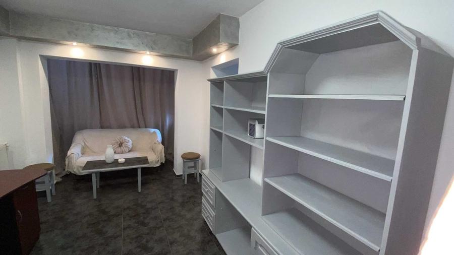 Inchiriez apartament cu o camera aproape de UMF - 3