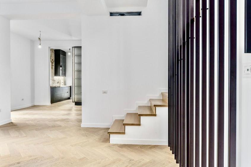 Duplex cu 6 camere cu Canalizare în Iancu Nicolae