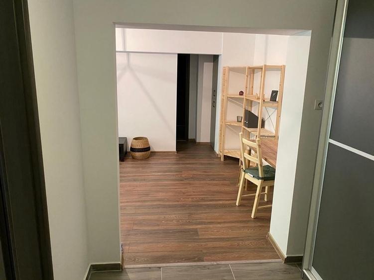 Apartament cu 2 camere semidecomandat în Panduri