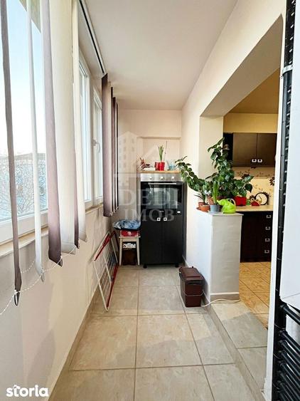 Apartament cu 3 camere decomandat în Rogerius