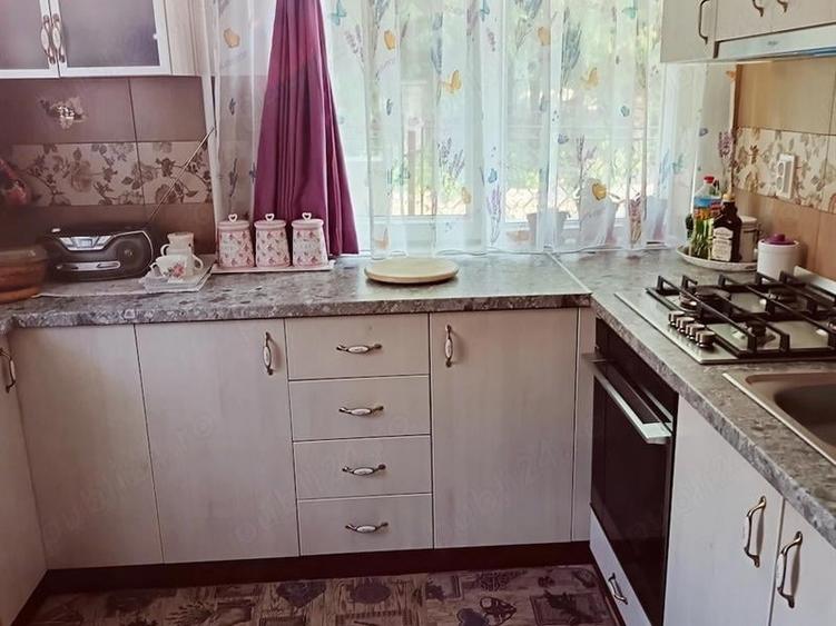 Casă individuală cu 2 camere cu Teren 380 Mp în Central