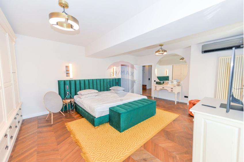 Apartament cu 3 camere decomandat în Aviației