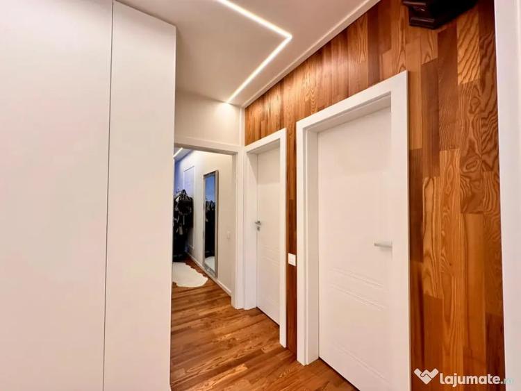 Apartament cu 7 camere semidecomandat în Bună Ziua