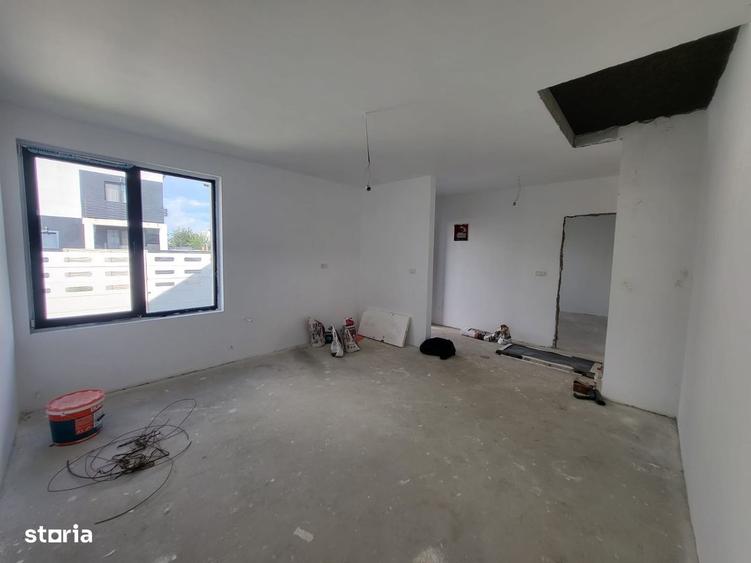 Casă cu 3 camere cu Teren 320 Mp în Central