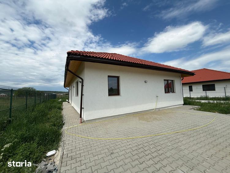 Casă cu 4 camere cu Teren 750 Mp în Jucu