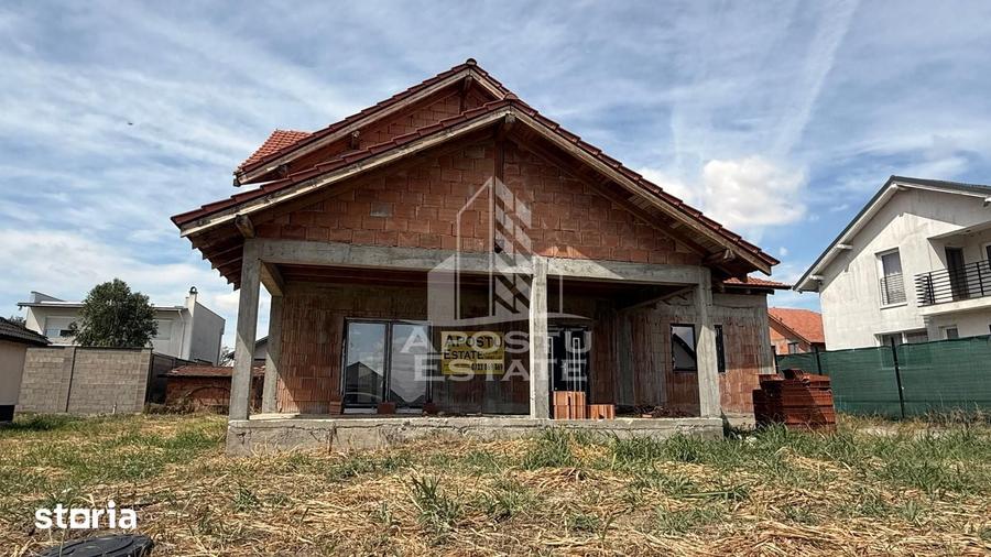 Casa la rosu de vanzare, aproape de Timisoara - 6