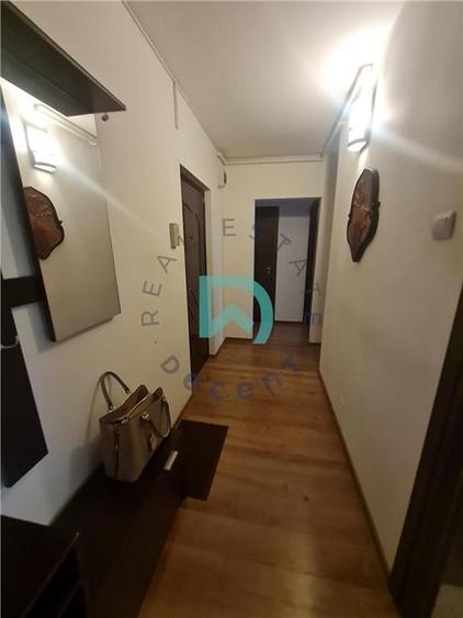 Apartament cu 2 camere decomandat, mobilat în Noua