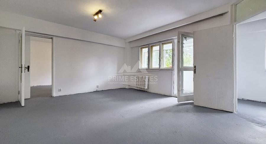 Apartament cu 4 camere circular în Băneasa