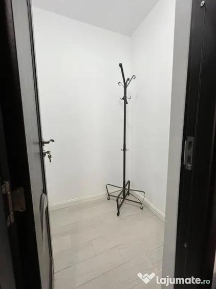 Apartament cu 3 camere decomandat în Gorjului