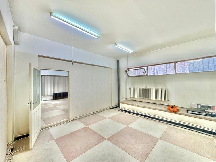 Spațiu comercial, de 80 mp, în Nicolina