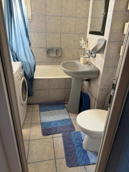 Apartament cu 2 camere decomandat în 1 Mai