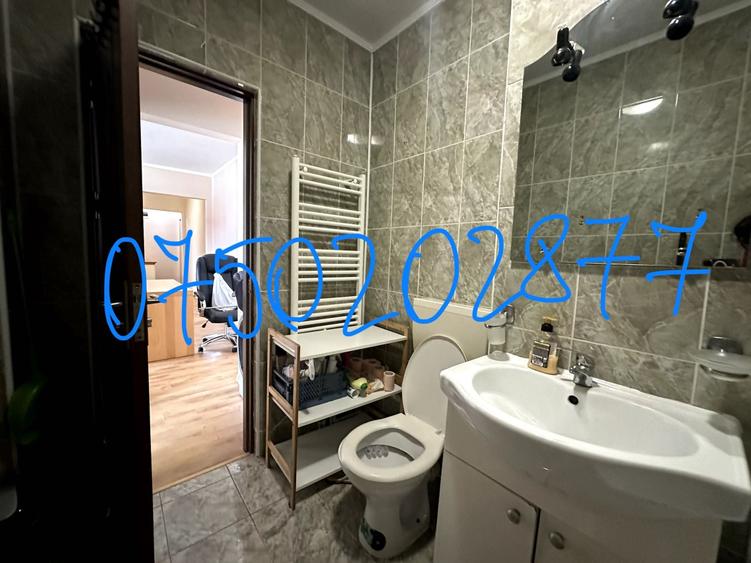 Apartament cu 2 camere semidecomandat în Casa de Cultură