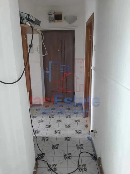 Apartament 2 camere decomandat, 58 mp, Bd. Independentei - etaj 3, centrala proprie - 6