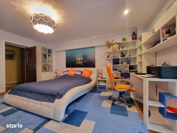 Apartament cu 4 camere decomandat în Unirii