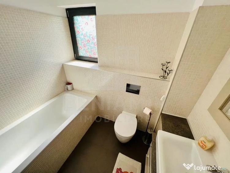 Apartament cu 3 camere semidecomandat în Central