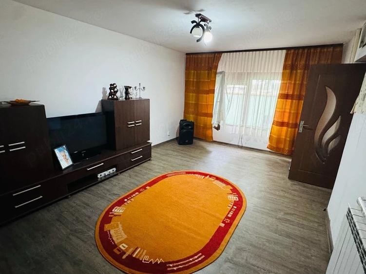 Casă cu Teren 300 Mp în Central