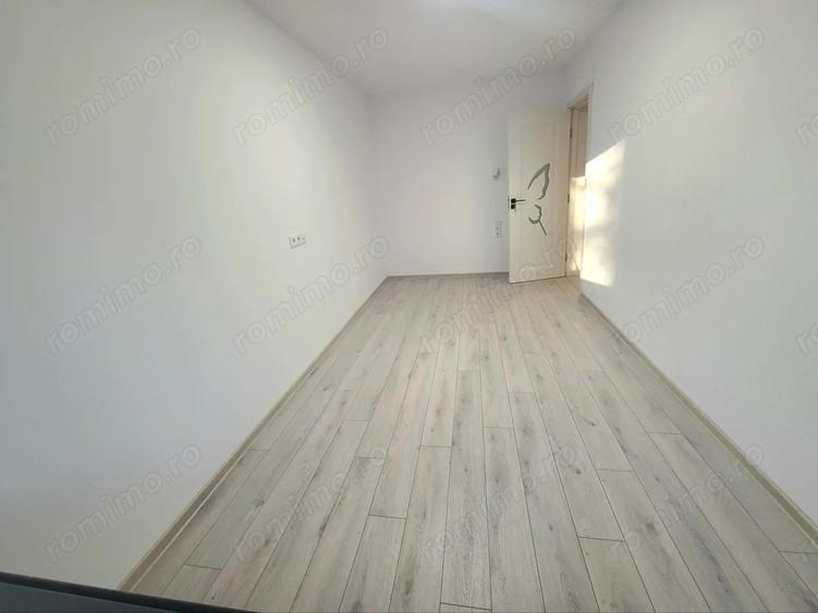 Apartament cu 3 camere decomandat în Cornișa
