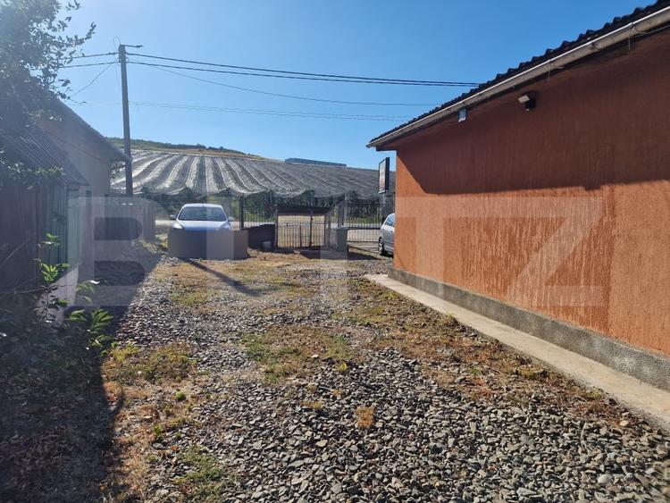 Casă individuală cu 3 camere cu Canalizare în Răscruci