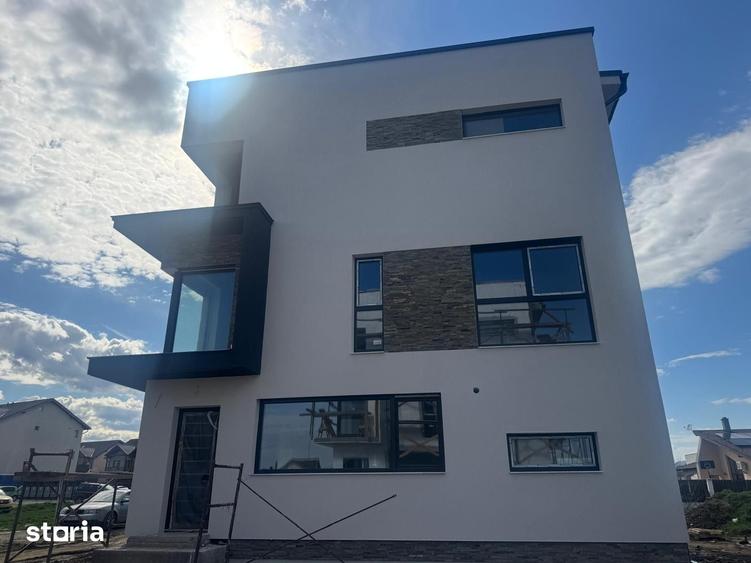 Casă cu 4 camere cu Teren 215 Mp în Șelimbăr