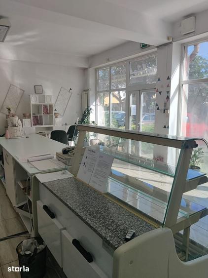Spațiu comercial, de 180 mp, în Iosia