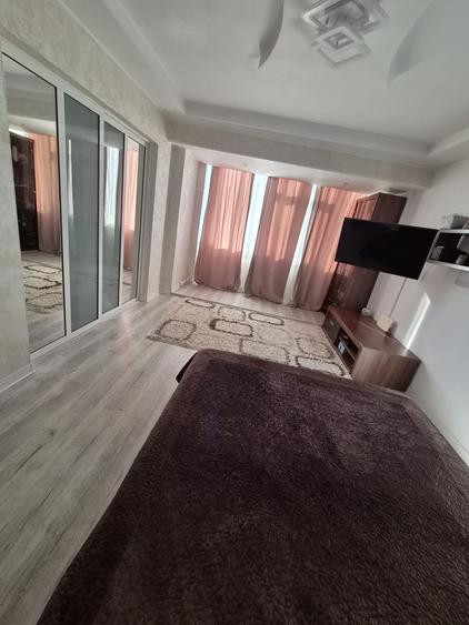 Apartament cu 2 camere decomandat în Micro 13