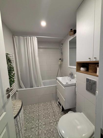 Apartament cu 2 camere decomandat în Între Lacuri