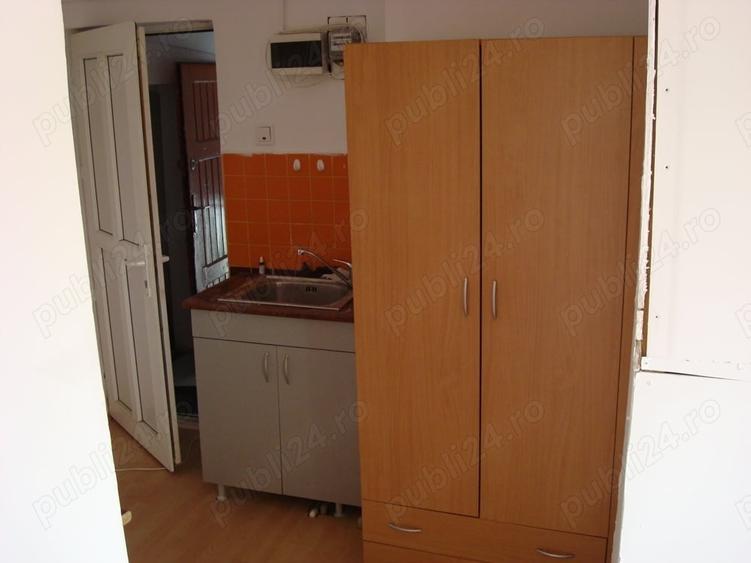 Garsonieră decomandată în Cotroceni