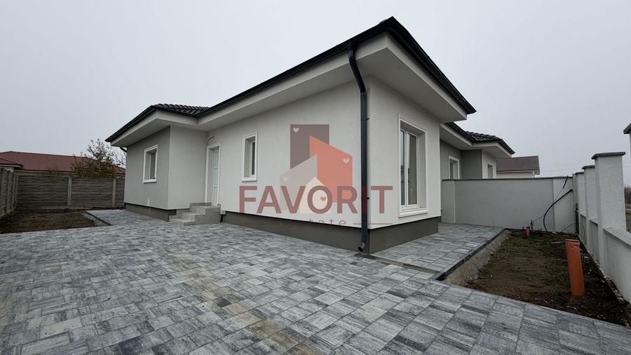 Duplex cu 3 camere cu Canalizare în Moșnița Nouă