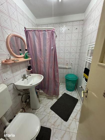 Apartament cu 2 camere semidecomandat în Micro 19
