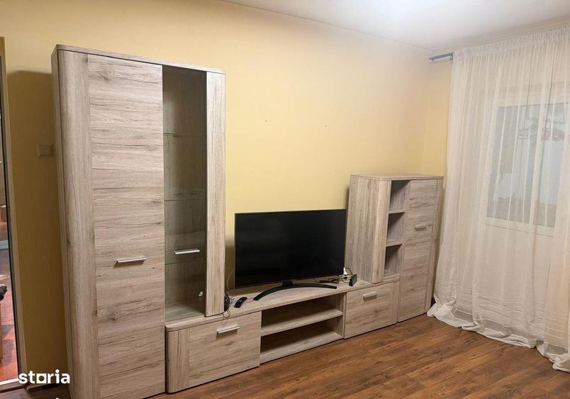 Apartament cu 2 camere, mobilat în Central