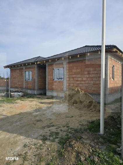 Casă cu 3 camere cu Teren 384 Mp în Ciarda Roșie