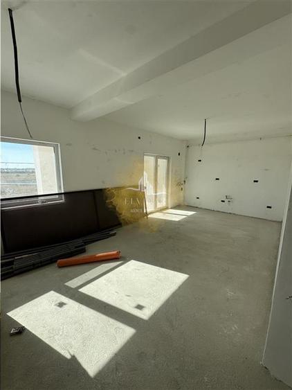 Apartament cu 3 camere decomandat în Urseni