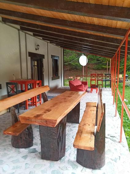 Casă cu 6 camere cu Teren 970 Mp în Pojorâta