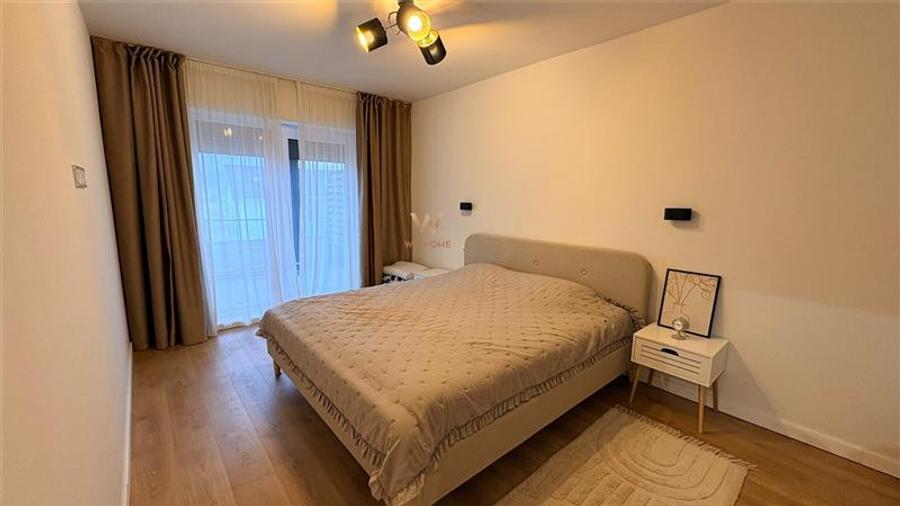 Apartament cu 3 camere decomandat în Exterior Vest