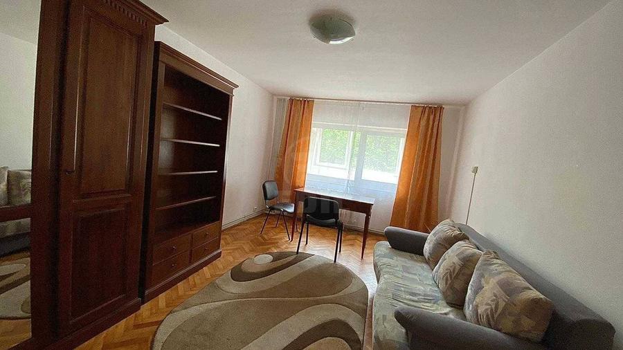 Apartament cu 3 camere decomandat în Gheorgheni