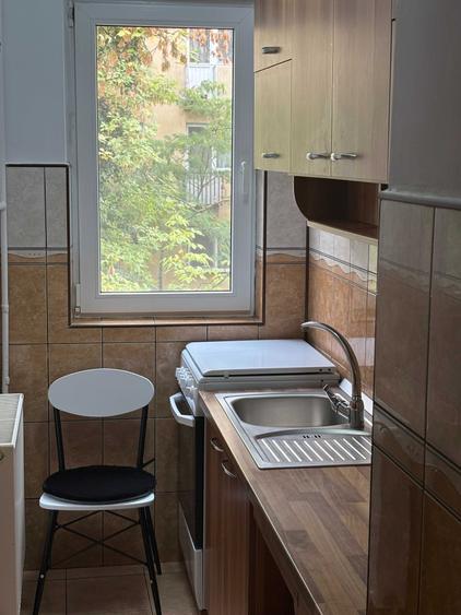 Apartament cu 2 camere nedecomandat în Nufărul